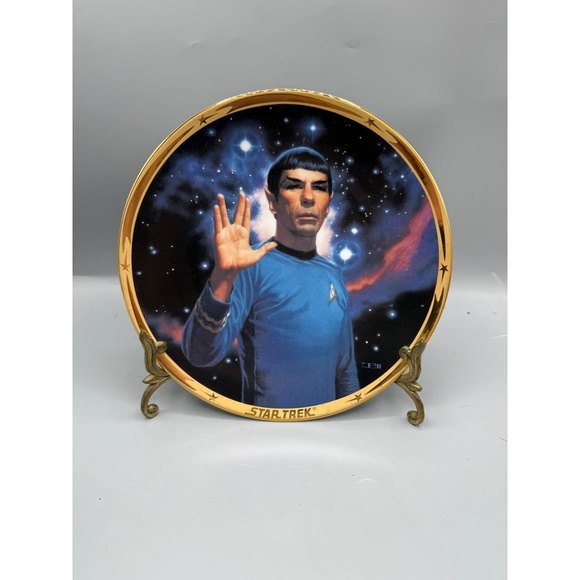 The Hamilton Collection Star Trek 25th Anniversary Spock Plate Gold Rim 1991 - Picture 2 of 3